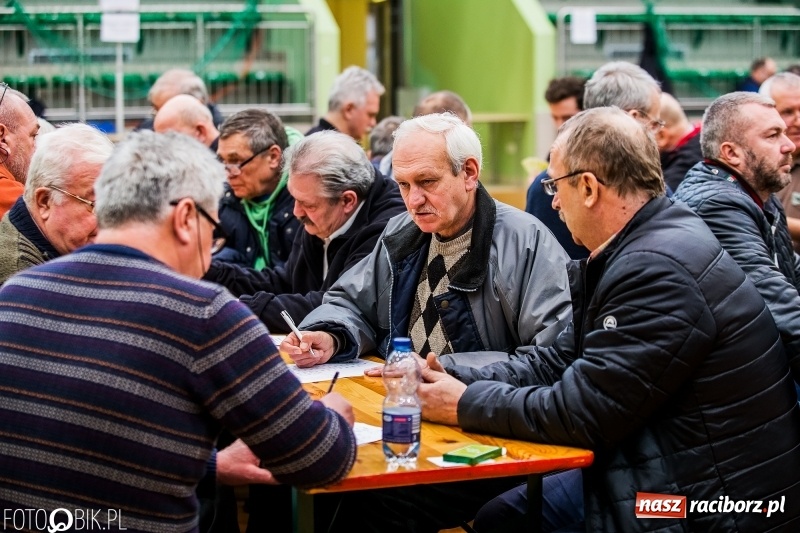 Zdjęcie w galerii na portalu naszraciborz.pl: Turniej Skata o Puchar Prezydenta Raciborza w Arenie Rafako wiadomości z regionu