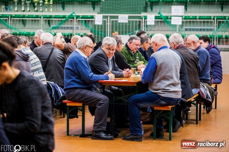Zdjęcie w galerii na portalu naszraciborz.pl: Turniej Skata o Puchar Prezydenta Raciborza w Arenie Rafako wiadomości z regionu