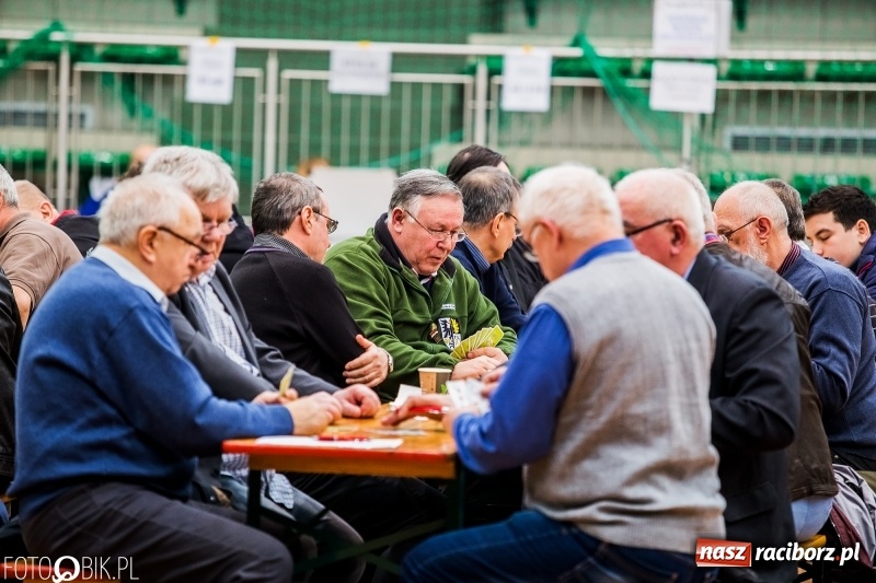 Zdjęcie w galerii na portalu naszraciborz.pl: Turniej Skata o Puchar Prezydenta Raciborza w Arenie Rafako wiadomości z regionu