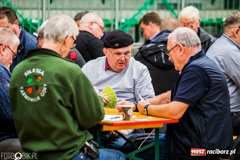 Zdjęcie w galerii na portalu naszraciborz.pl: Turniej Skata o Puchar Prezydenta Raciborza w Arenie Rafako wiadomości z regionu