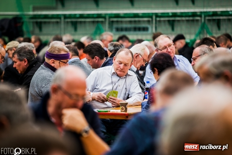 Zdjęcie w galerii na portalu naszraciborz.pl: Turniej Skata o Puchar Prezydenta Raciborza w Arenie Rafako wiadomości z regionu