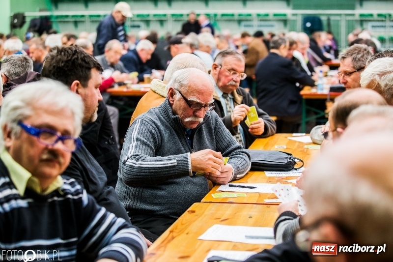 Zdjęcie w galerii na portalu naszraciborz.pl: Turniej Skata o Puchar Prezydenta Raciborza w Arenie Rafako wiadomości z regionu