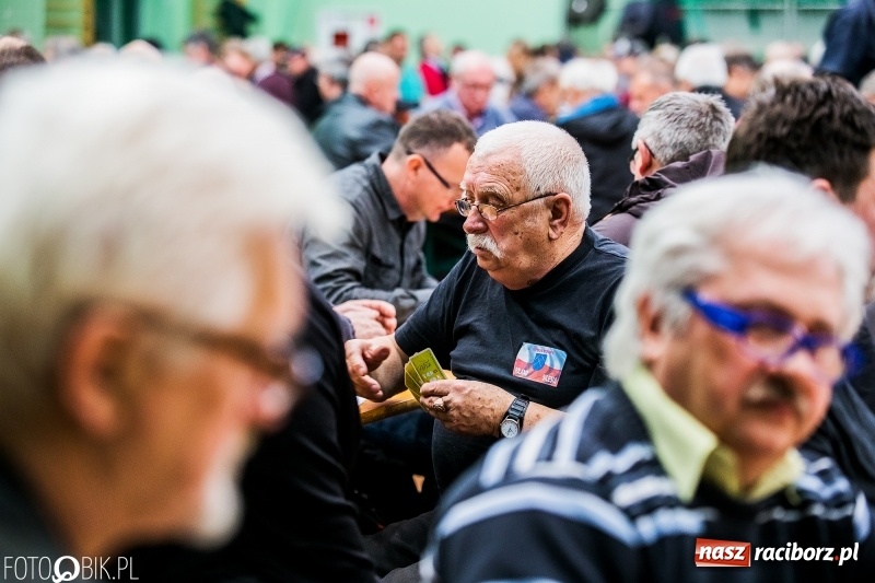 Zdjęcie w galerii na portalu naszraciborz.pl: Turniej Skata o Puchar Prezydenta Raciborza w Arenie Rafako wiadomości z regionu