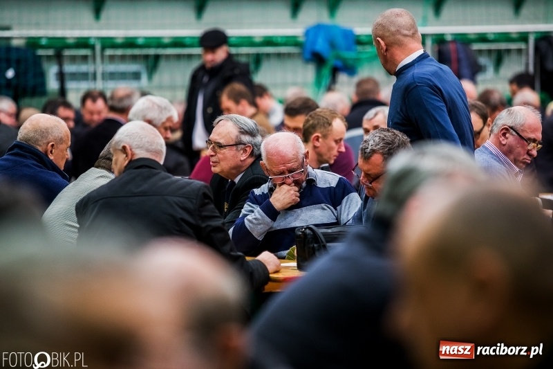 Zdjęcie w galerii na portalu naszraciborz.pl: Turniej Skata o Puchar Prezydenta Raciborza w Arenie Rafako wiadomości z regionu