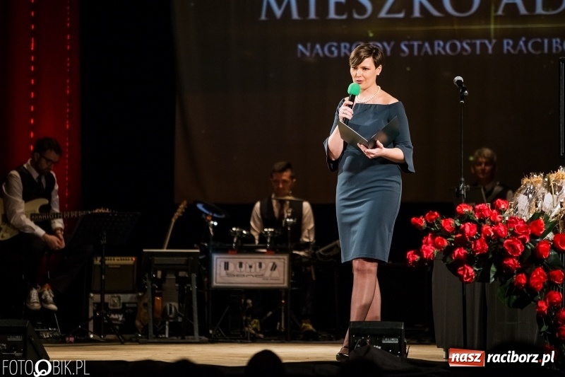 Zdjęcie w galerii na portalu naszraciborz.pl: Dziesiąta jubileuszowa gala Mieszko. Wręczono pięć statuetek  wiadomości z regionu