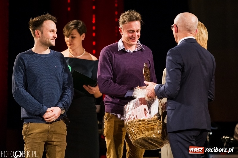 Zdjęcie w galerii na portalu naszraciborz.pl: Dziesiąta jubileuszowa gala Mieszko. Wręczono pięć statuetek  wiadomości z regionu