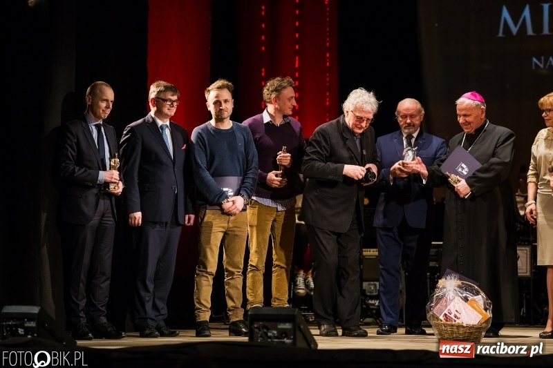 Zdjęcie w galerii na portalu naszraciborz.pl: Dziesiąta jubileuszowa gala Mieszko. Wręczono pięć statuetek  wiadomości z regionu