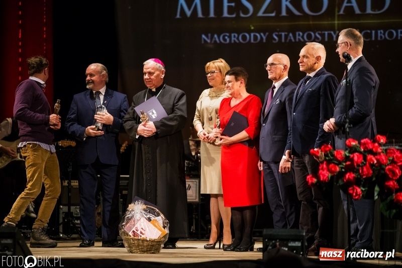 Zdjęcie w galerii na portalu naszraciborz.pl: Dziesiąta jubileuszowa gala Mieszko. Wręczono pięć statuetek  wiadomości z regionu