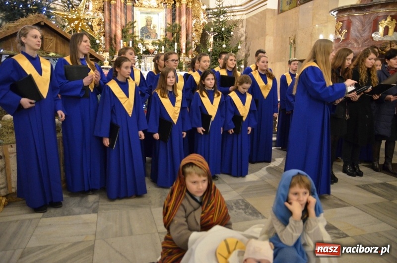 Zdjęcie w galerii na portalu naszraciborz.pl: Trzecie raciborskie kolędowanie dla Kamerunu  wiadomości z regionu