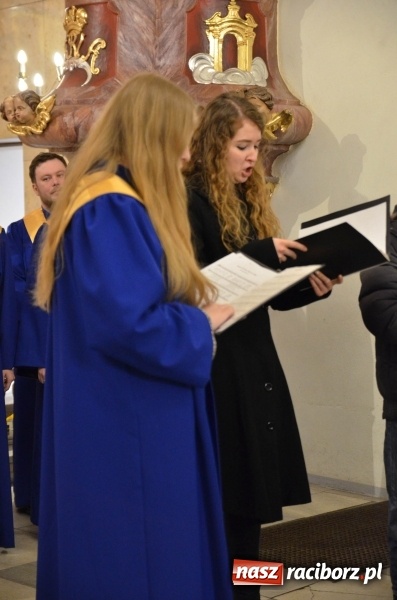 Zdjęcie w galerii na portalu naszraciborz.pl: Trzecie raciborskie kolędowanie dla Kamerunu  wiadomości z regionu