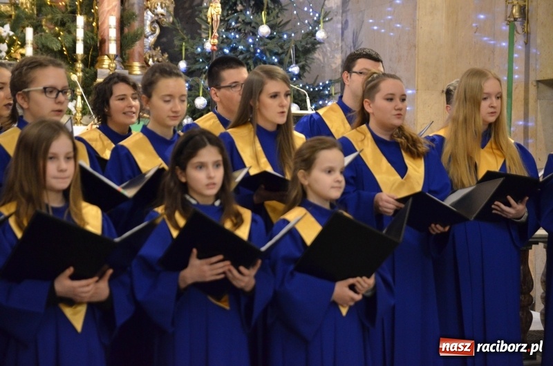 Zdjęcie w galerii na portalu naszraciborz.pl: Trzecie raciborskie kolędowanie dla Kamerunu  wiadomości z regionu