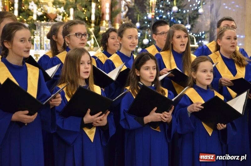 Zdjęcie w galerii na portalu naszraciborz.pl: Trzecie raciborskie kolędowanie dla Kamerunu  wiadomości z regionu
