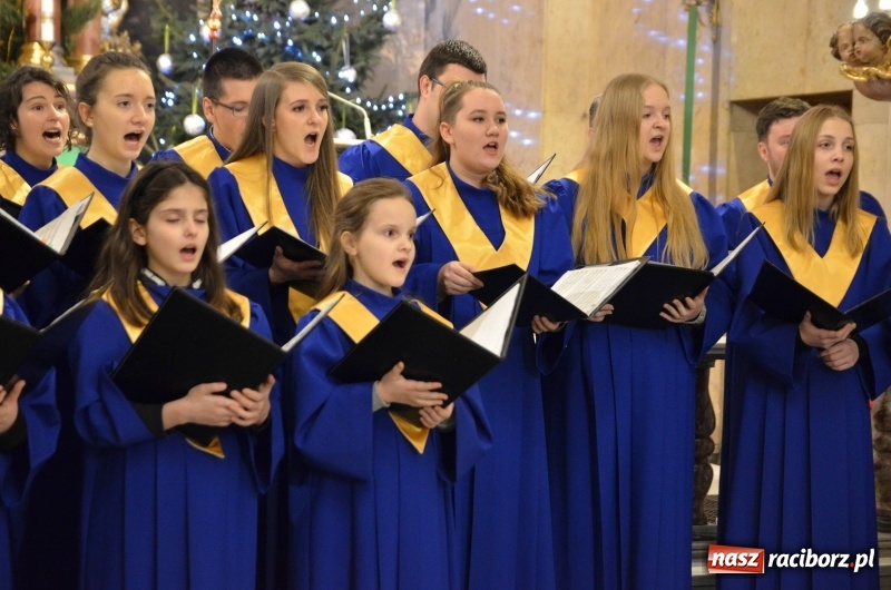 Zdjęcie w galerii na portalu naszraciborz.pl: Trzecie raciborskie kolędowanie dla Kamerunu  wiadomości z regionu