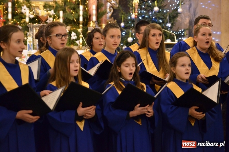 Zdjęcie w galerii na portalu naszraciborz.pl: Trzecie raciborskie kolędowanie dla Kamerunu  wiadomości z regionu