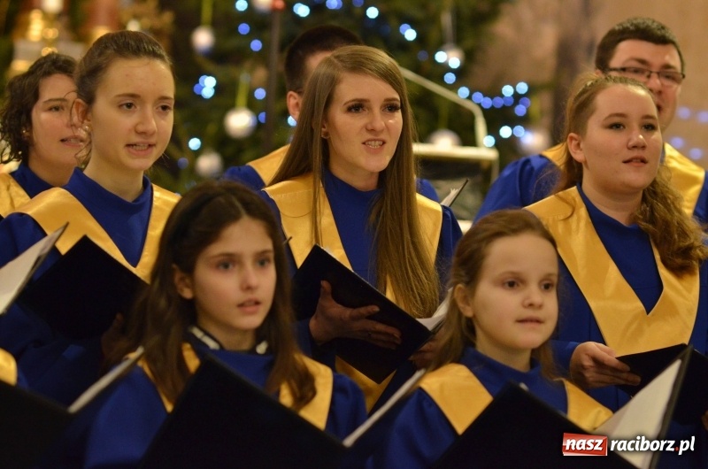 Zdjęcie w galerii na portalu naszraciborz.pl: Trzecie raciborskie kolędowanie dla Kamerunu  wiadomości z regionu