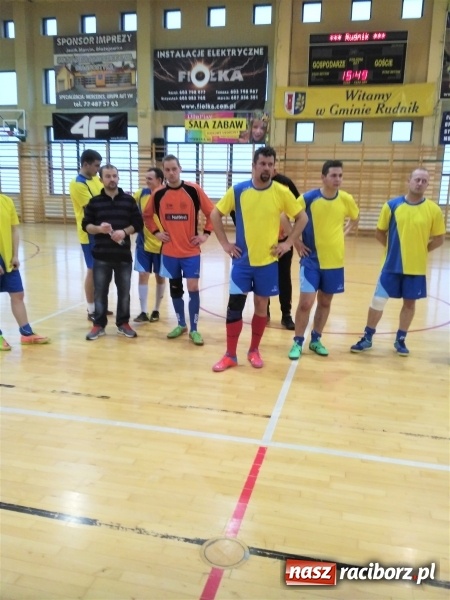 Zdjęcie w galerii na portalu naszraciborz.pl: XI Halowy Turniej Piłki Nożnej o Puchar Wójta Gminy Rudnik wiadomości z regionu