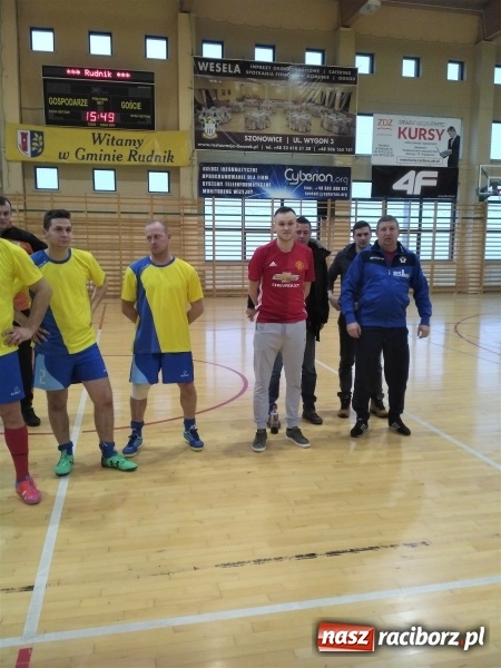 Zdjęcie w galerii na portalu naszraciborz.pl: XI Halowy Turniej Piłki Nożnej o Puchar Wójta Gminy Rudnik wiadomości z regionu
