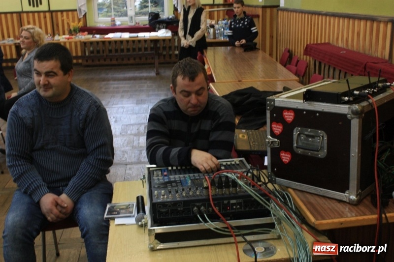 Zdjęcie w galerii na portalu naszraciborz.pl: Wieczór kolęd i jasełek w Borucinie wiadomości z regionu