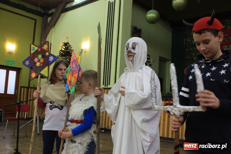 Zdjęcie w galerii na portalu naszraciborz.pl: Wieczór kolęd i jasełek w Borucinie wiadomości z regionu