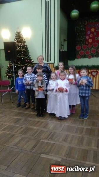 Zdjęcie w galerii na portalu naszraciborz.pl: Wieczór kolęd i jasełek w Borucinie wiadomości z regionu