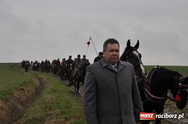 Zdjęcie w galerii na portalu naszraciborz.pl: Pogoda nie przestraszyła jeźdźców wiadomości z regionu