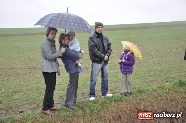 Zdjęcie w galerii na portalu naszraciborz.pl: Pogoda nie przestraszyła jeźdźców wiadomości z regionu