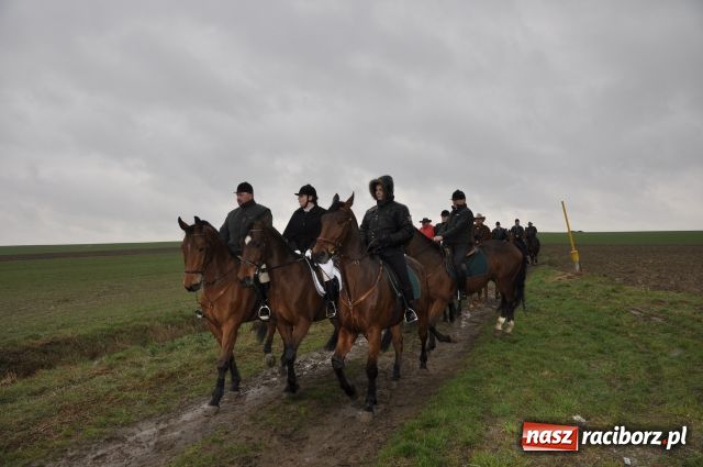 Zdjęcie w galerii na portalu naszraciborz.pl: Pogoda nie przestraszyła jeźdźców wiadomości z regionu