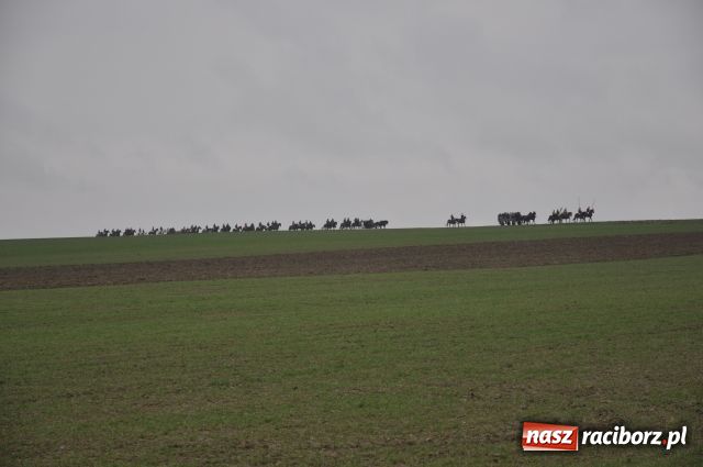 Zdjęcie w galerii na portalu naszraciborz.pl: Pogoda nie przestraszyła jeźdźców wiadomości z regionu