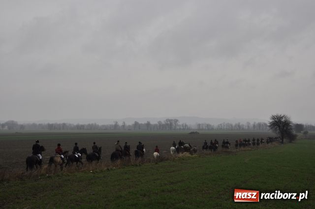 Zdjęcie w galerii na portalu naszraciborz.pl: Pogoda nie przestraszyła jeźdźców wiadomości z regionu