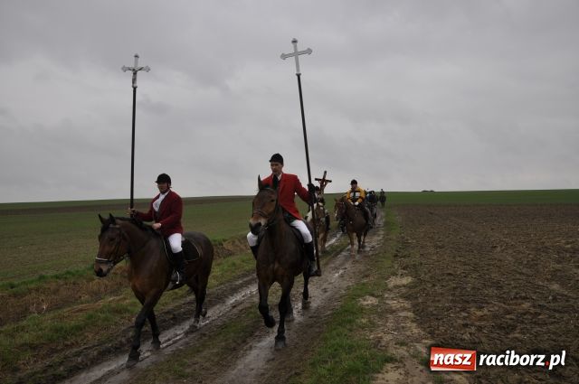 Zdjęcie w galerii na portalu naszraciborz.pl: Pogoda nie przestraszyła jeźdźców wiadomości z regionu