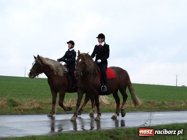Zdjęcie w galerii na portalu naszraciborz.pl: Pogoda nie przestraszyła jeźdźców wiadomości z regionu