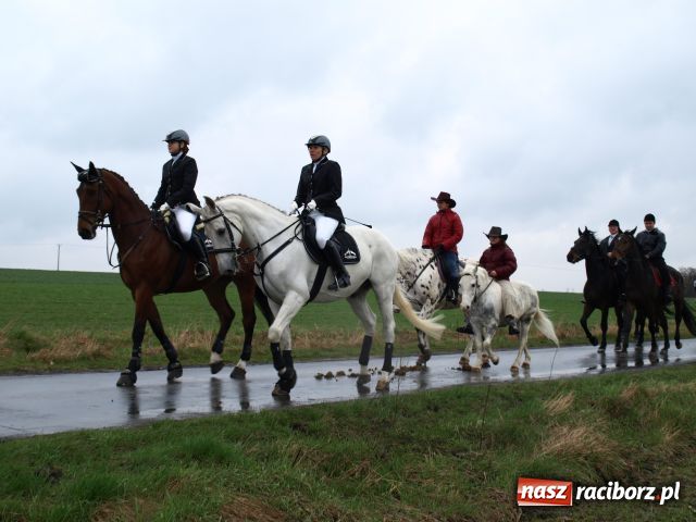 Zdjęcie w galerii na portalu naszraciborz.pl: Pogoda nie przestraszyła jeźdźców wiadomości z regionu