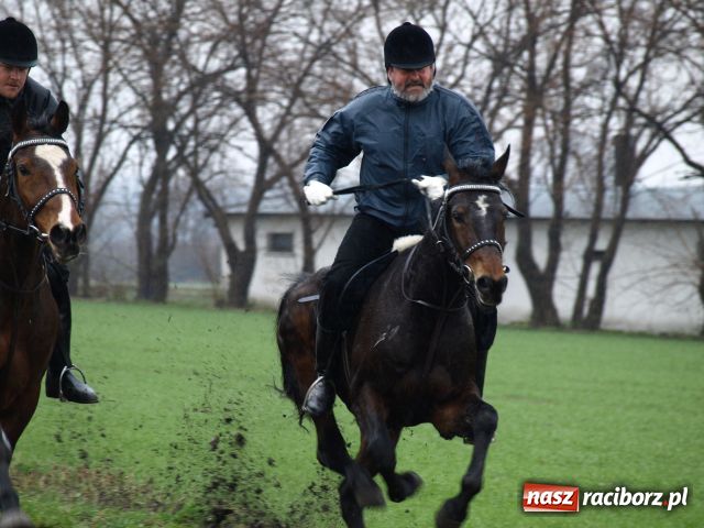 Zdjęcie w galerii na portalu naszraciborz.pl: Pogoda nie przestraszyła jeźdźców wiadomości z regionu