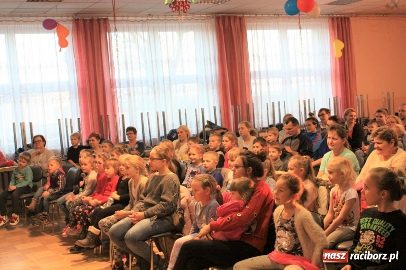 Zdjęcie w galerii na portalu naszraciborz.pl: Spektakl Koziołek Niematołek na początek ferii w gminie Krzanowice wiadomości z regionu