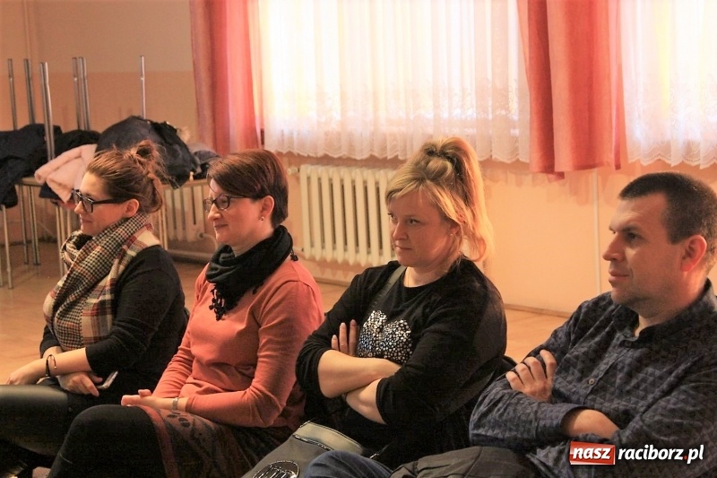 Zdjęcie w galerii na portalu naszraciborz.pl: Spektakl Koziołek Niematołek na początek ferii w gminie Krzanowice wiadomości z regionu