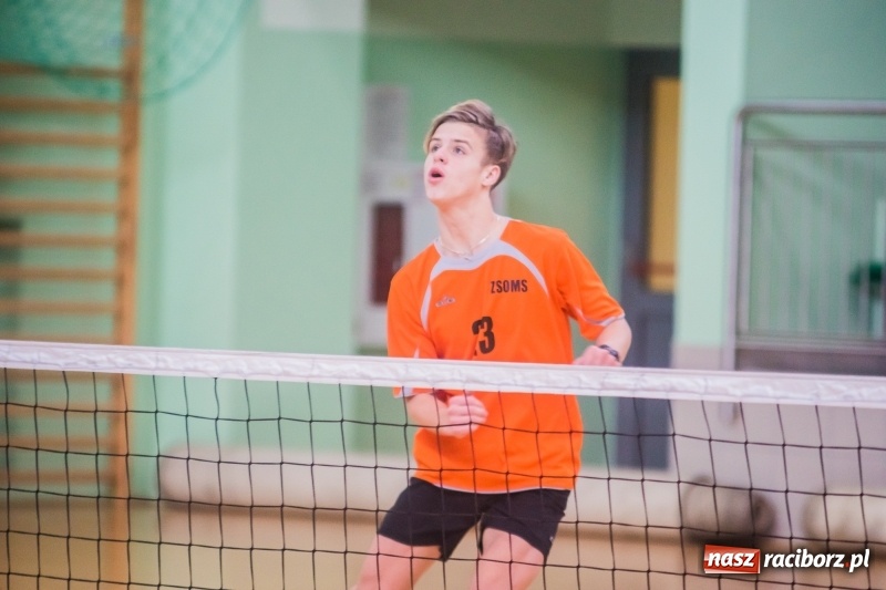 Zdjęcie w galerii na portalu naszraciborz.pl: Turniej siatkonogi w Arenie Rafako wiadomości z regionu