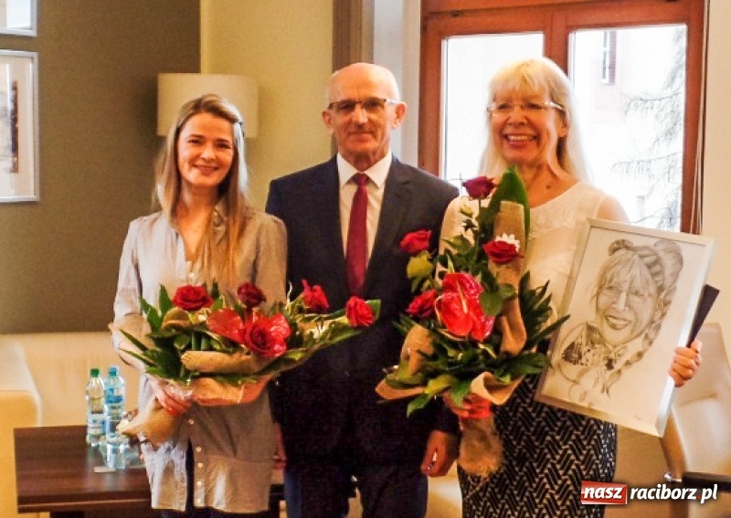 Zdjęcie w galerii na portalu naszraciborz.pl: Zmiana warty na raciborskim zamku  wiadomości z regionu