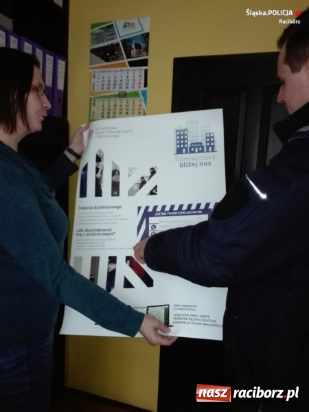 Zdjęcie w galerii na portalu naszraciborz.pl: Raciborscy dzielnicowi bliżej szkoły wiadomości z regionu