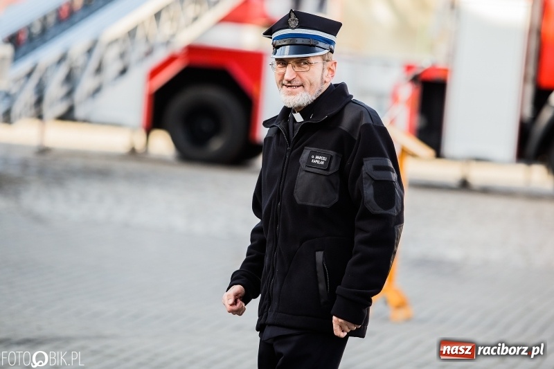 Zdjęcie w galerii na portalu naszraciborz.pl: Komendant Jan Pawnik pożegnał się ze służbą  wiadomości z regionu