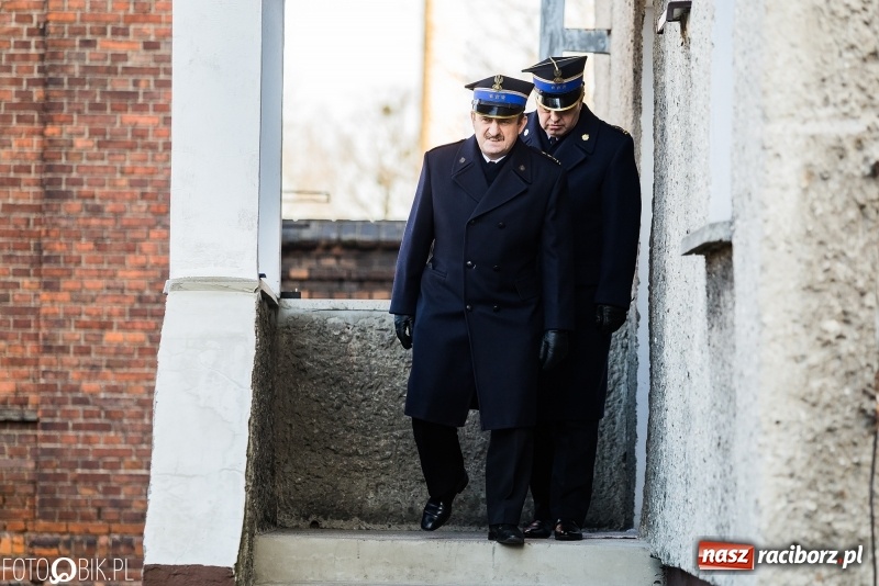 Zdjęcie w galerii na portalu naszraciborz.pl: Komendant Jan Pawnik pożegnał się ze służbą  wiadomości z regionu