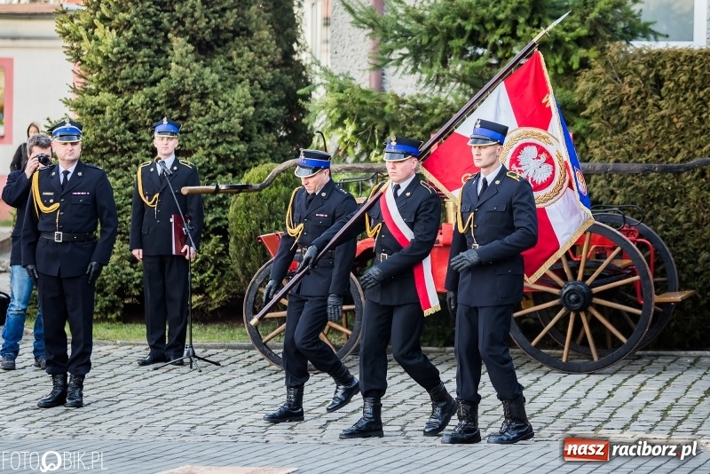 Zdjęcie w galerii na portalu naszraciborz.pl: Komendant Jan Pawnik pożegnał się ze służbą  wiadomości z regionu