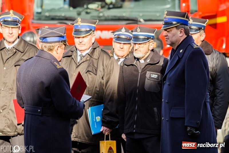 Zdjęcie w galerii na portalu naszraciborz.pl: Komendant Jan Pawnik pożegnał się ze służbą  wiadomości z regionu