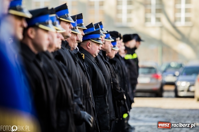 Zdjęcie w galerii na portalu naszraciborz.pl: Komendant Jan Pawnik pożegnał się ze służbą  wiadomości z regionu