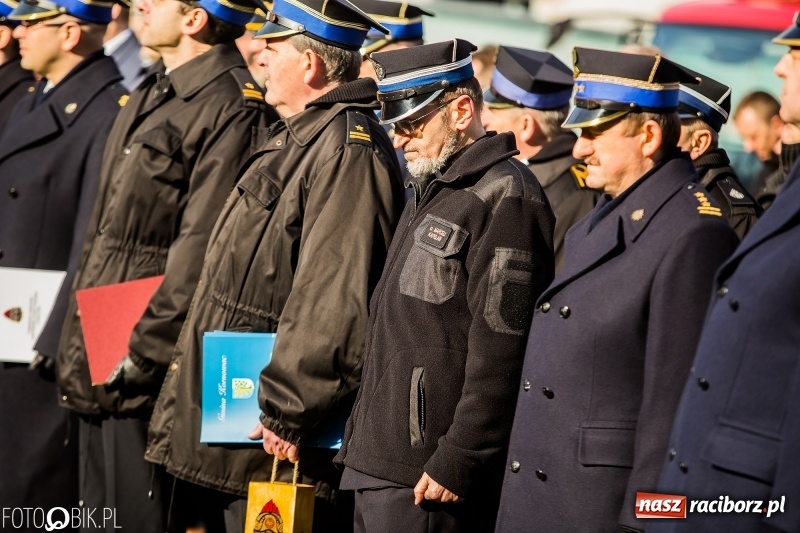 Zdjęcie w galerii na portalu naszraciborz.pl: Komendant Jan Pawnik pożegnał się ze służbą  wiadomości z regionu