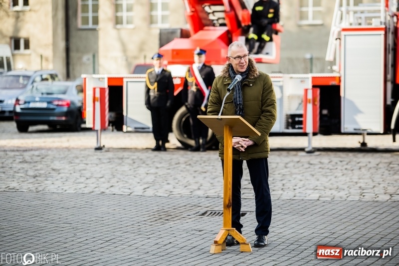 Zdjęcie w galerii na portalu naszraciborz.pl: Komendant Jan Pawnik pożegnał się ze służbą  wiadomości z regionu