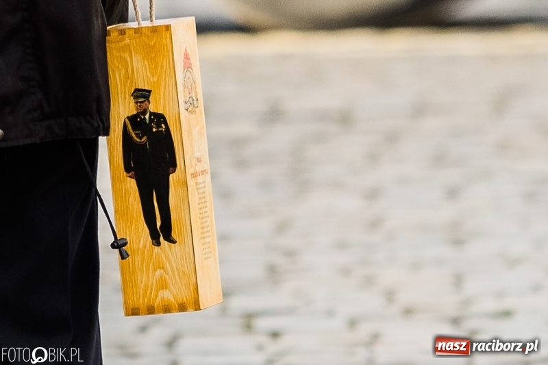 Zdjęcie w galerii na portalu naszraciborz.pl: Komendant Jan Pawnik pożegnał się ze służbą  wiadomości z regionu