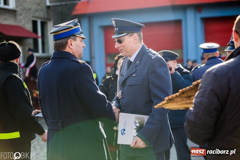 Zdjęcie w galerii na portalu naszraciborz.pl: Komendant Jan Pawnik pożegnał się ze służbą  wiadomości z regionu