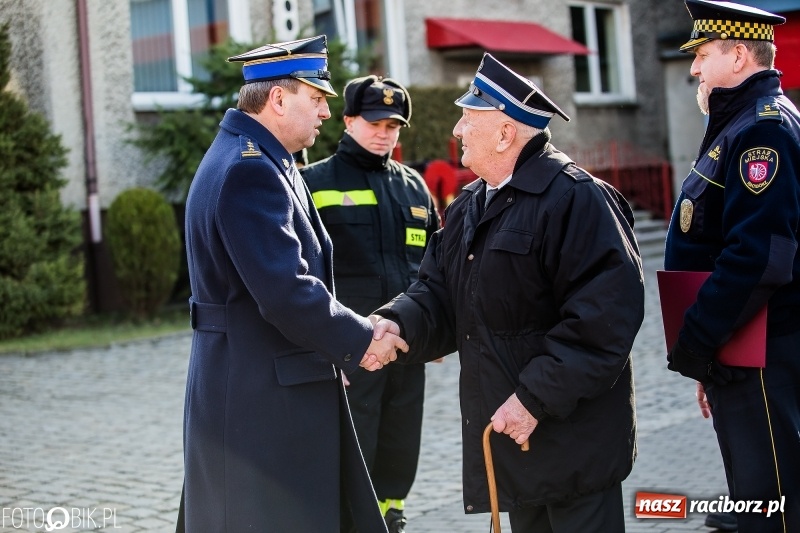 Zdjęcie w galerii na portalu naszraciborz.pl: Komendant Jan Pawnik pożegnał się ze służbą  wiadomości z regionu