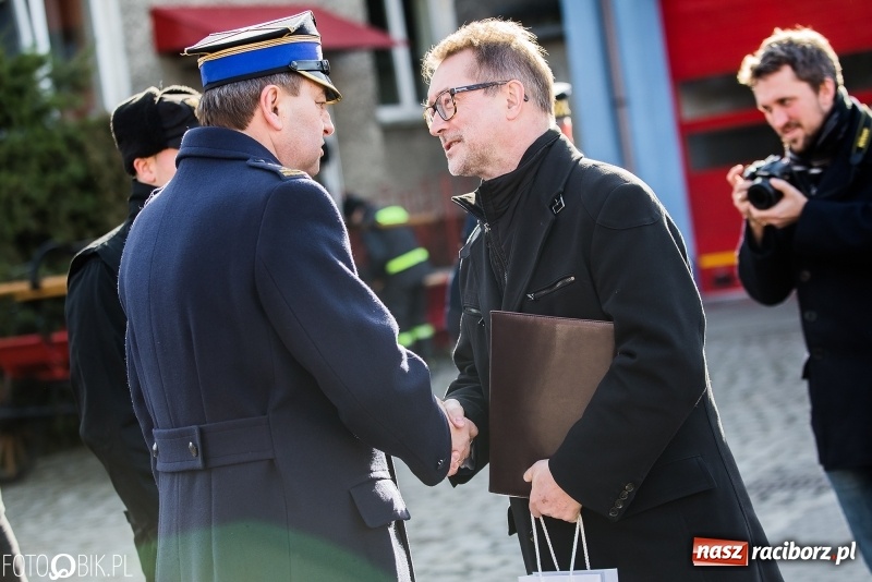Zdjęcie w galerii na portalu naszraciborz.pl: Komendant Jan Pawnik pożegnał się ze służbą  wiadomości z regionu