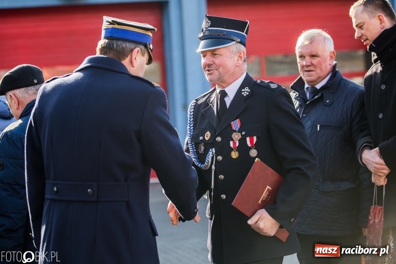 Zdjęcie w galerii na portalu naszraciborz.pl: Komendant Jan Pawnik pożegnał się ze służbą  wiadomości z regionu